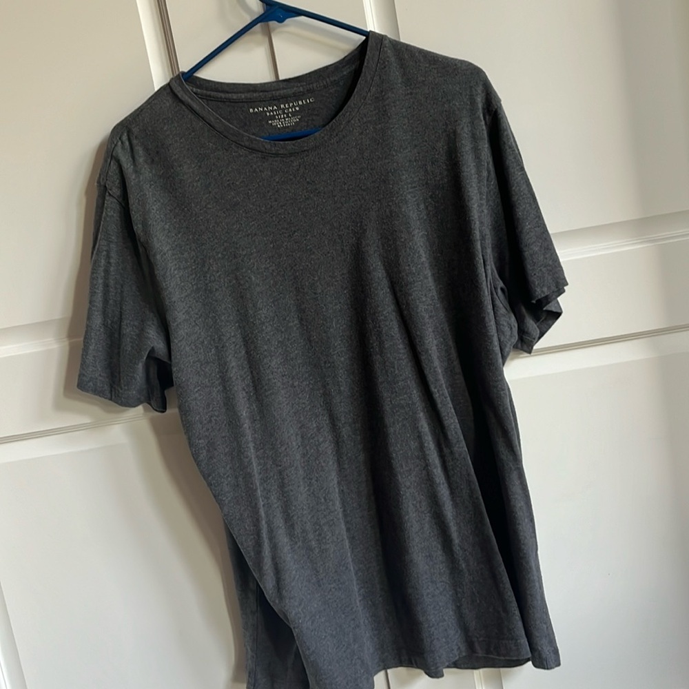 Plain basic Banana Republic grey T-shirt
